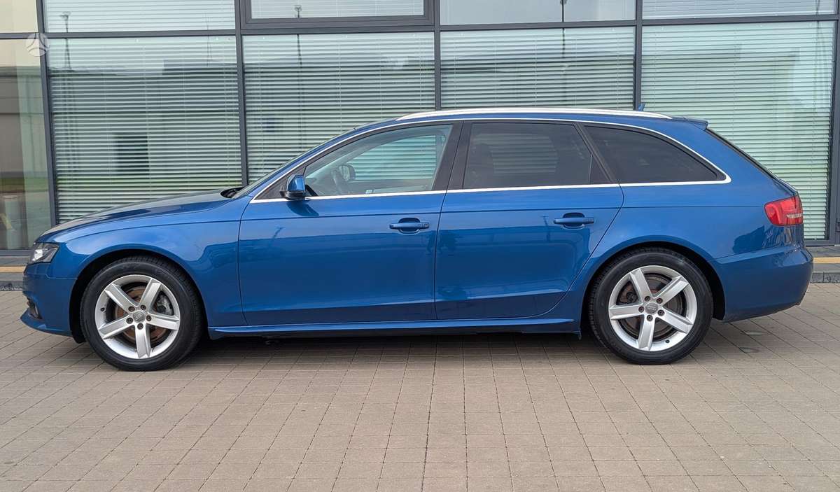 Audi A4 2011 — engine 1968 cm³, 143 HP (105kW)