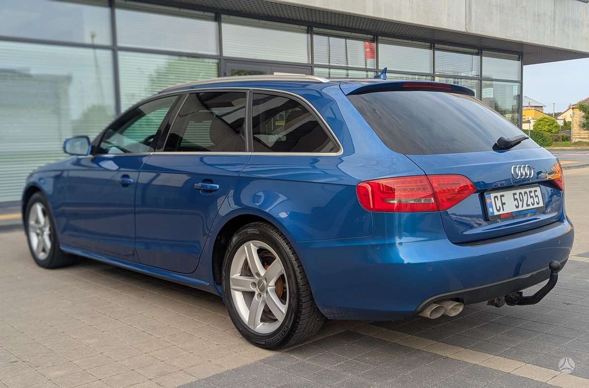 Audi A4 2011 — photo 6