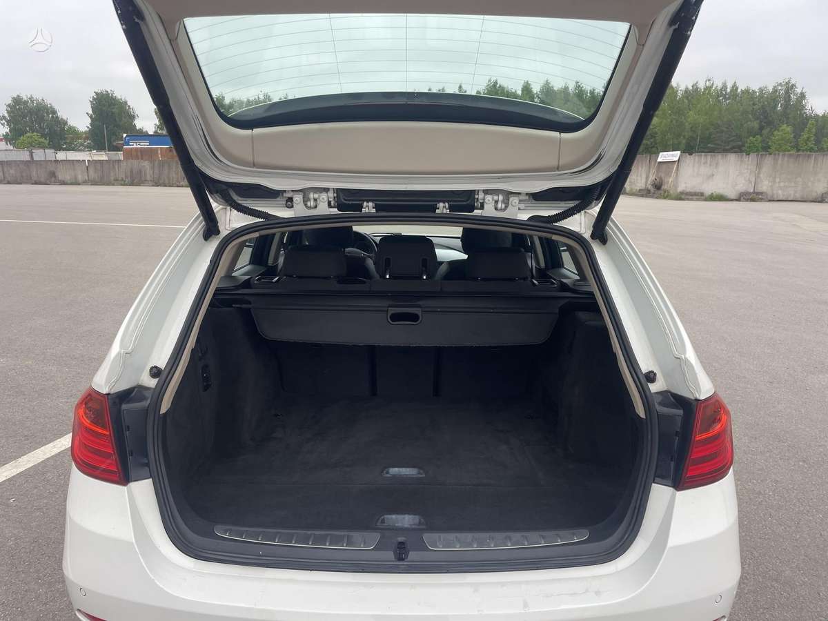 BMW 320 2014 — photo 13