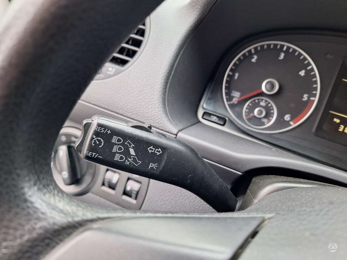 Volkswagen Caddy 2013 — photo 11