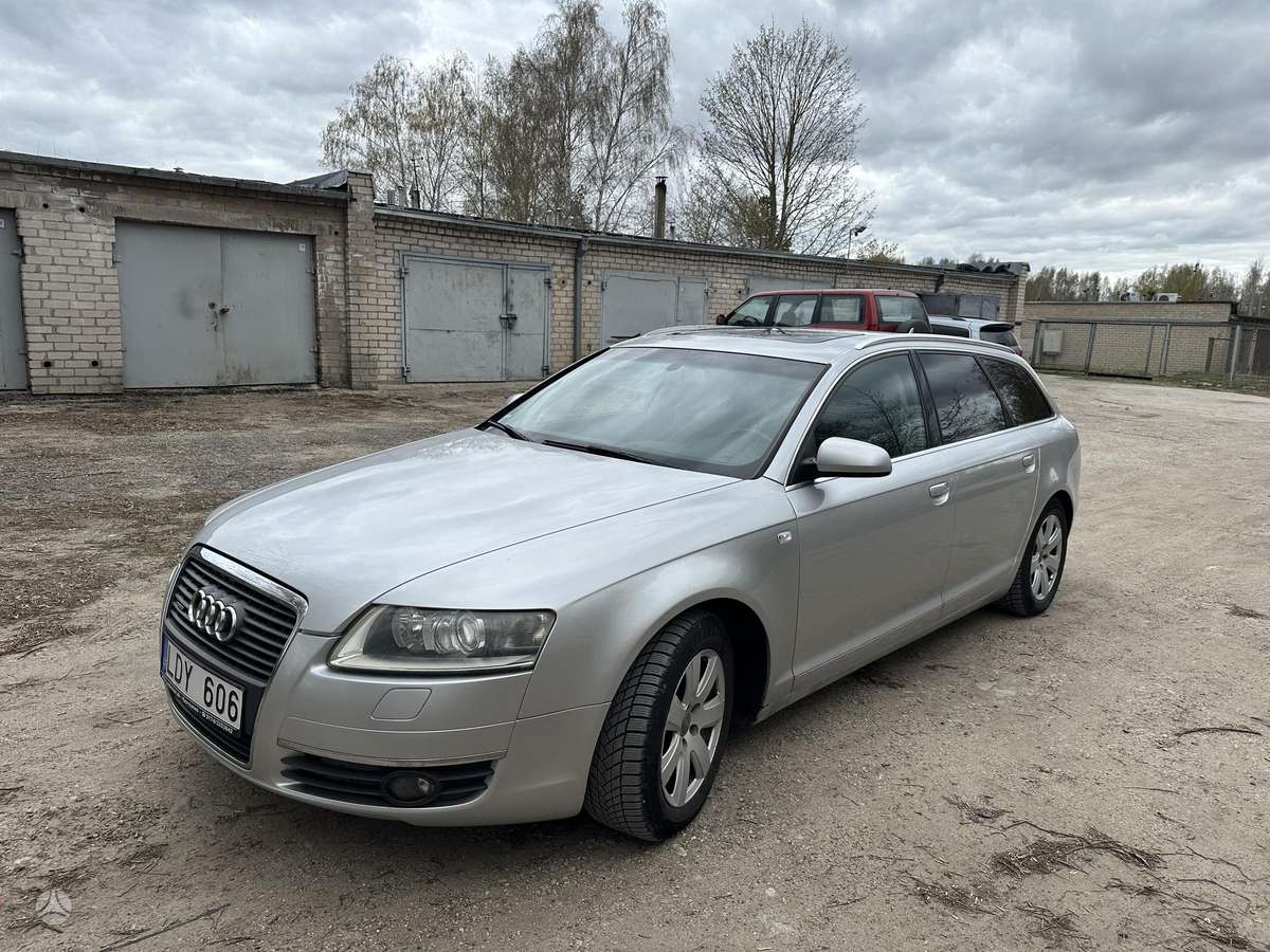 Audi A6 2007 — салон