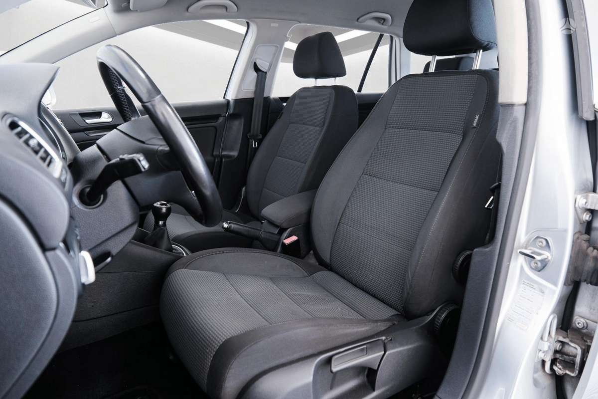 Volkswagen Golf 2011 — photo 10
