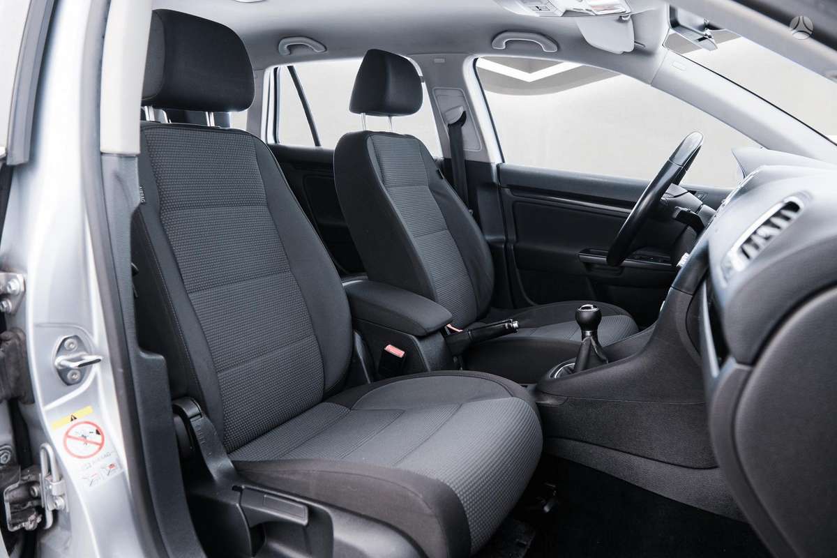 Volkswagen Golf 2011 — photo 11
