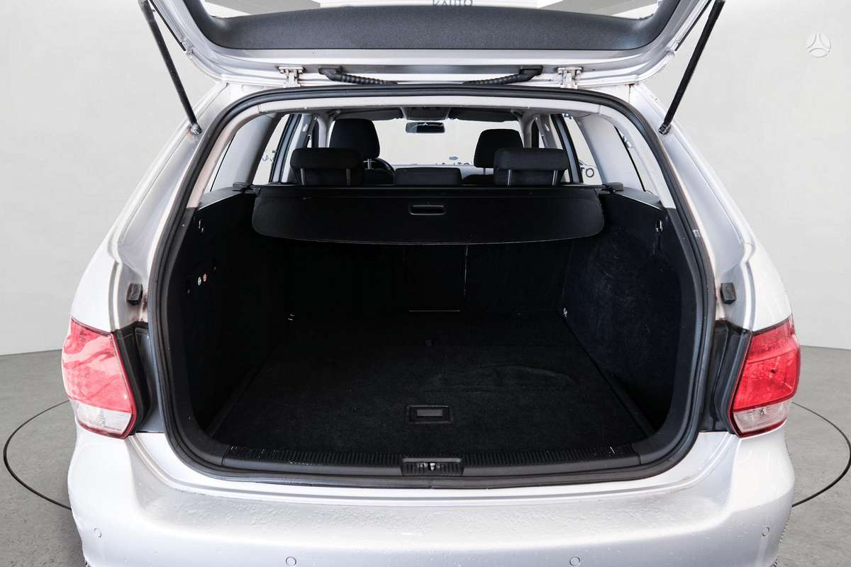 Volkswagen Golf 2011 — photo 5