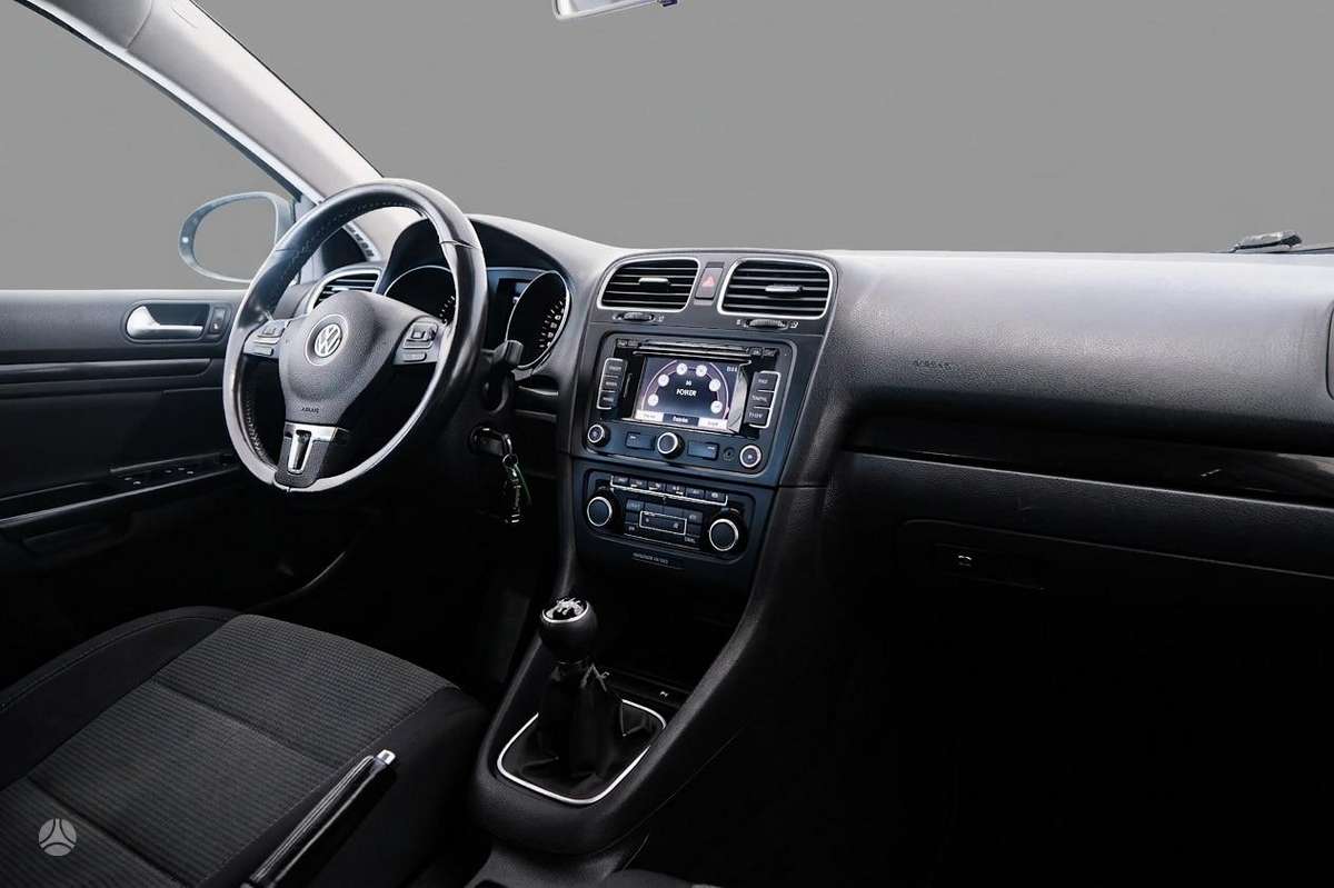 Volkswagen Golf 2011 — photo 6