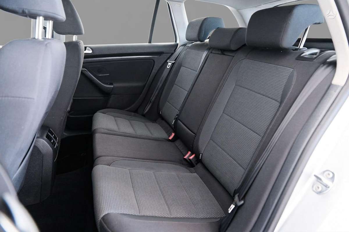Volkswagen Golf 2011 — photo 7