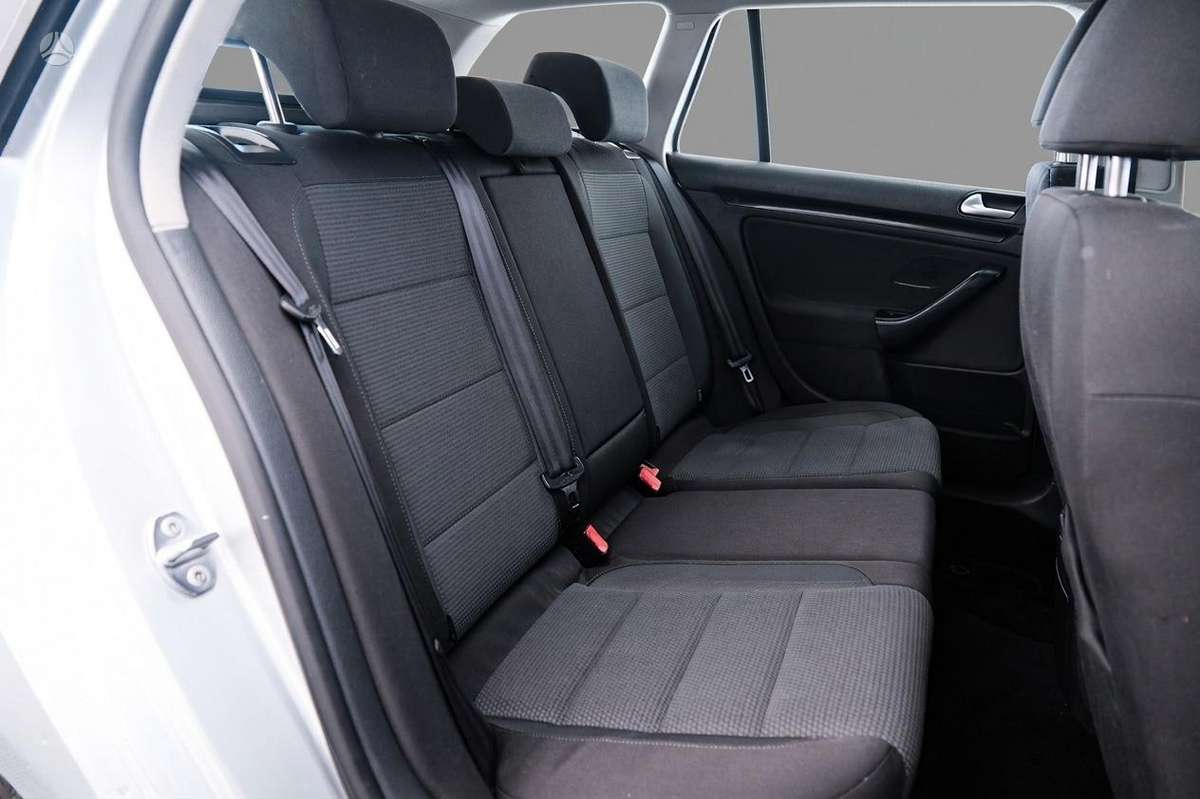 Volkswagen Golf 2011 — photo 9