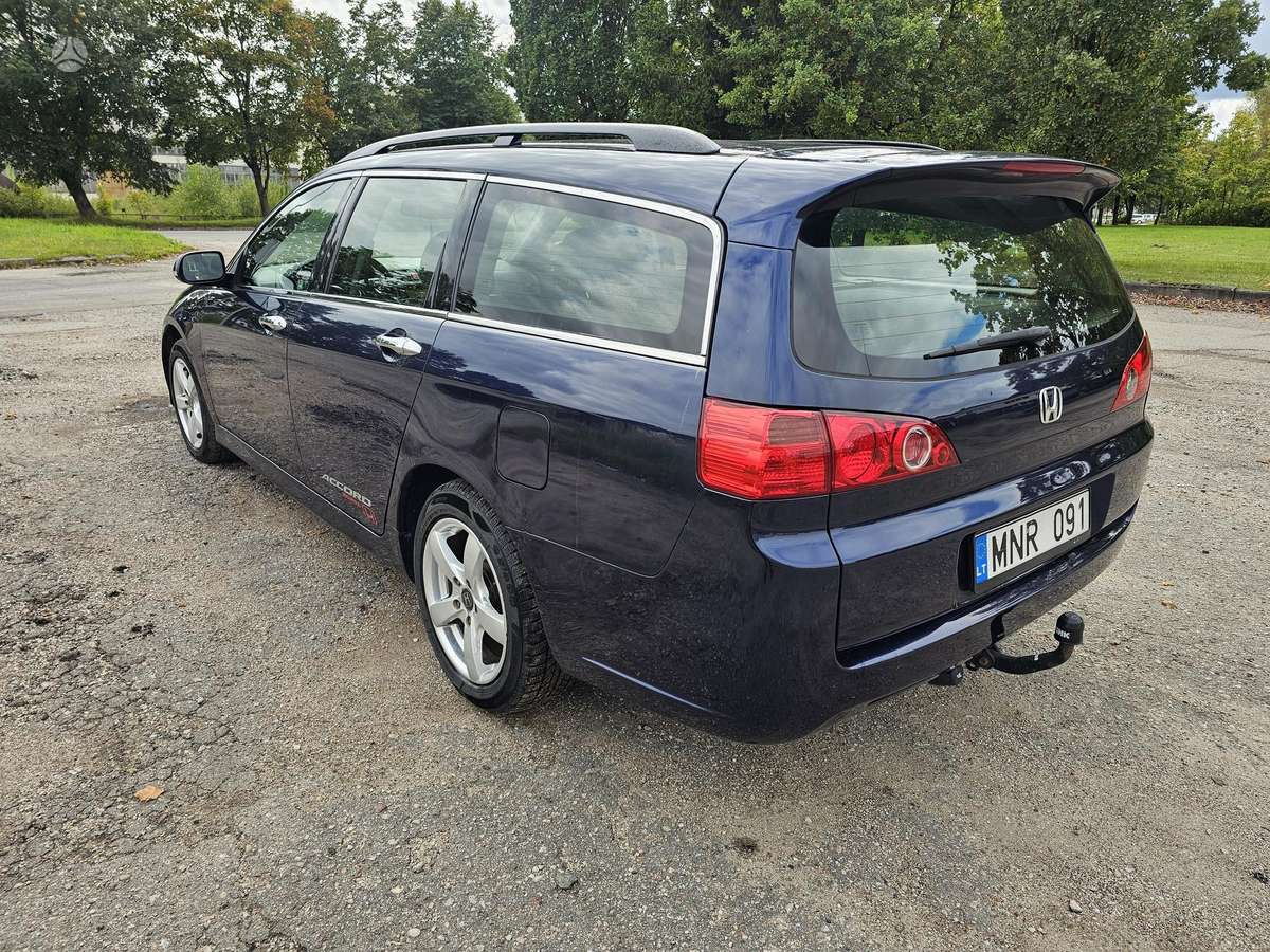 Honda Accord 2006 — engine 2204 cm³, 140 HP (103kW)