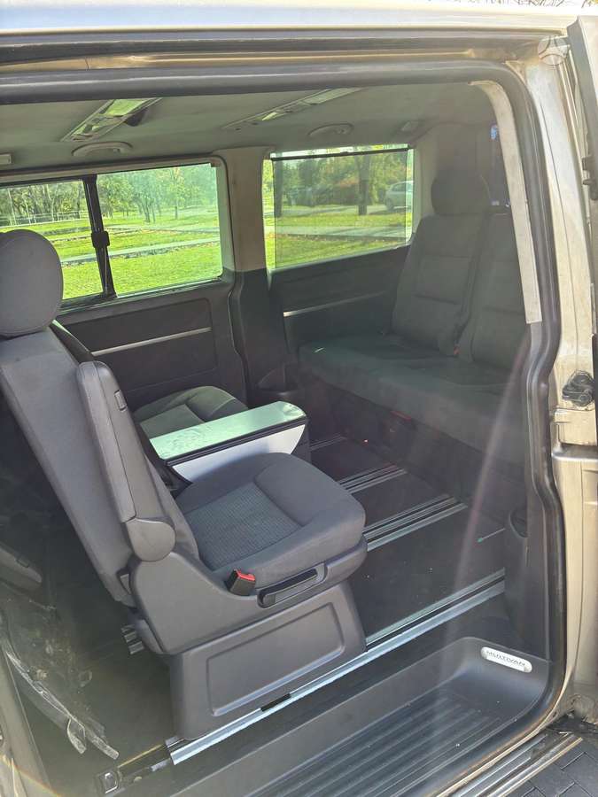 Volkswagen Multivan 2005 — фото 16