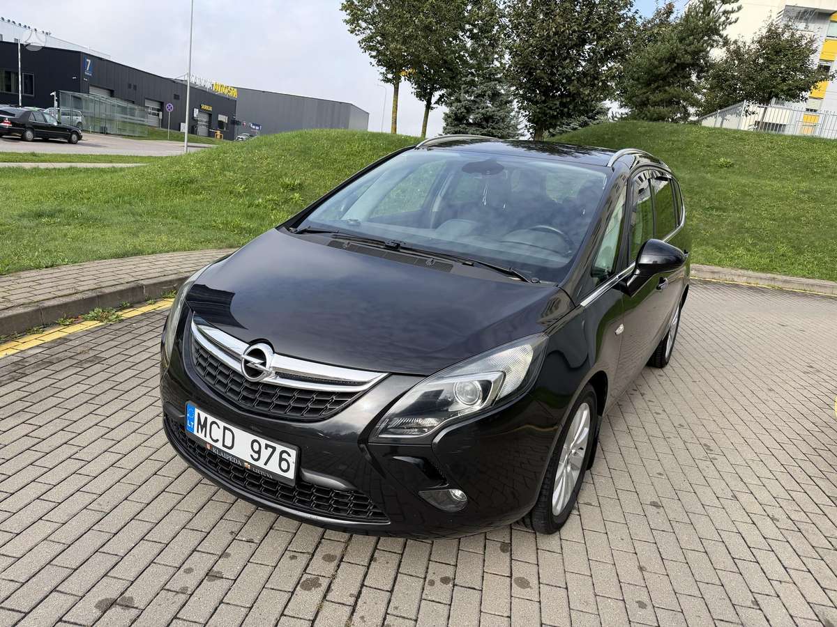 Opel Zafira 2012 — photo 14