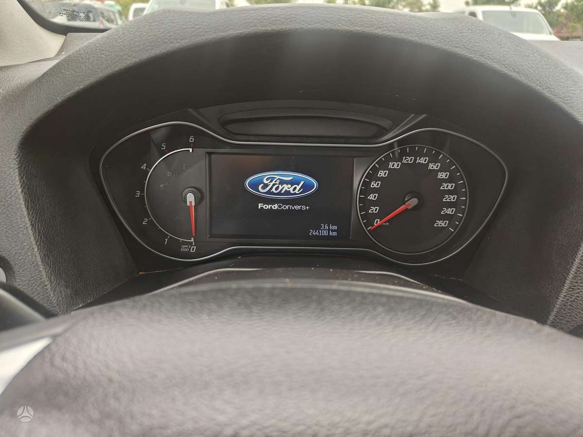Ford Mondeo 2012 — photo 6