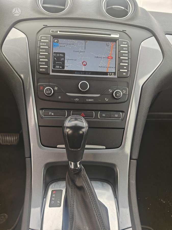 Ford Mondeo 2012 — photo 7