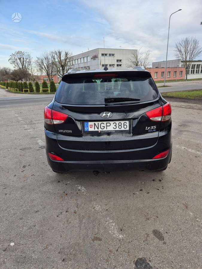 Hyundai ix35 2013 — engine 1685 cm³, 116 HP (85kW)