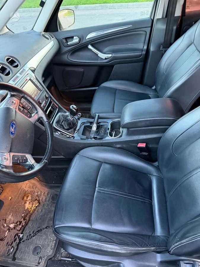 Ford Galaxy 2013 — салон