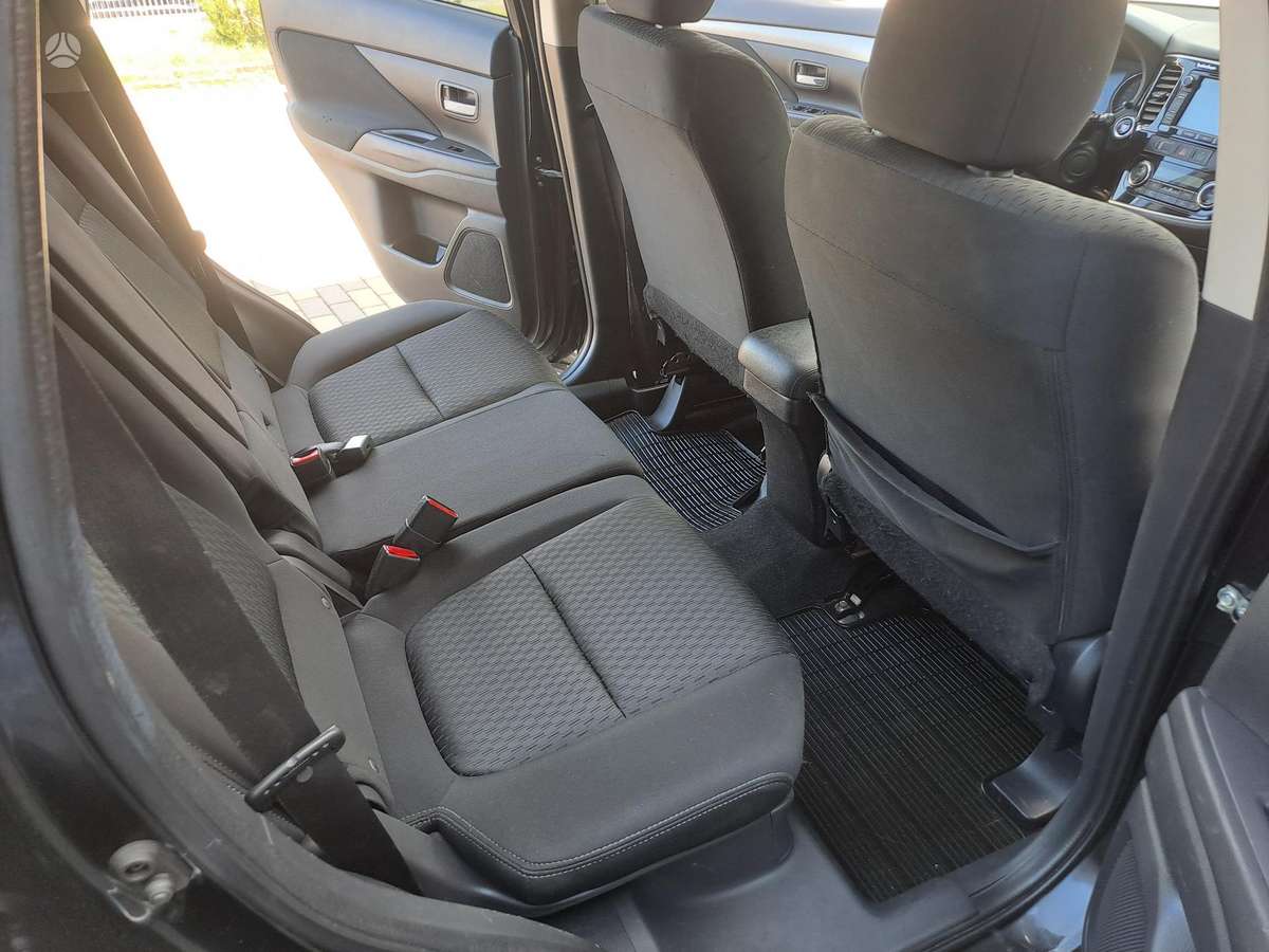 Mitsubishi Outlander 2012 — photo 12