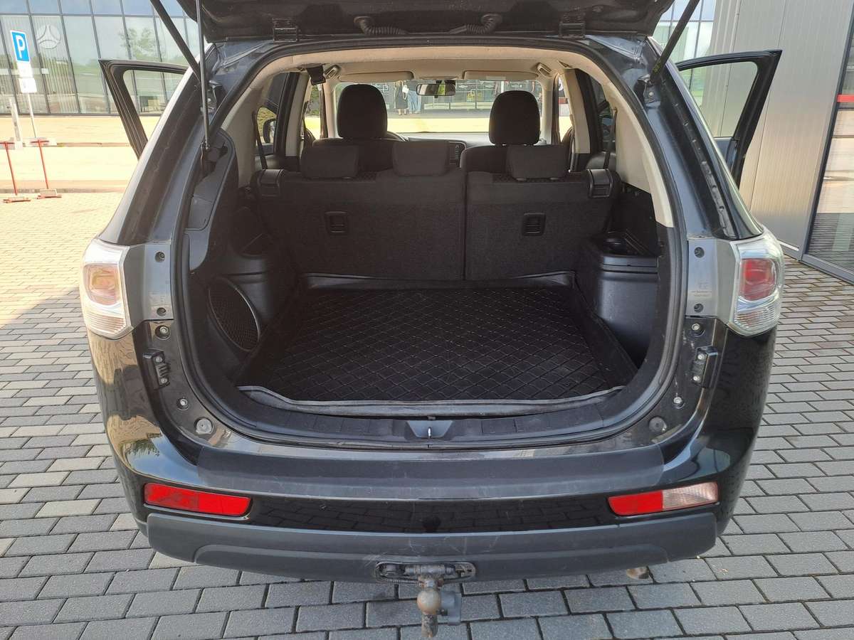 Mitsubishi Outlander 2012 — photo 13