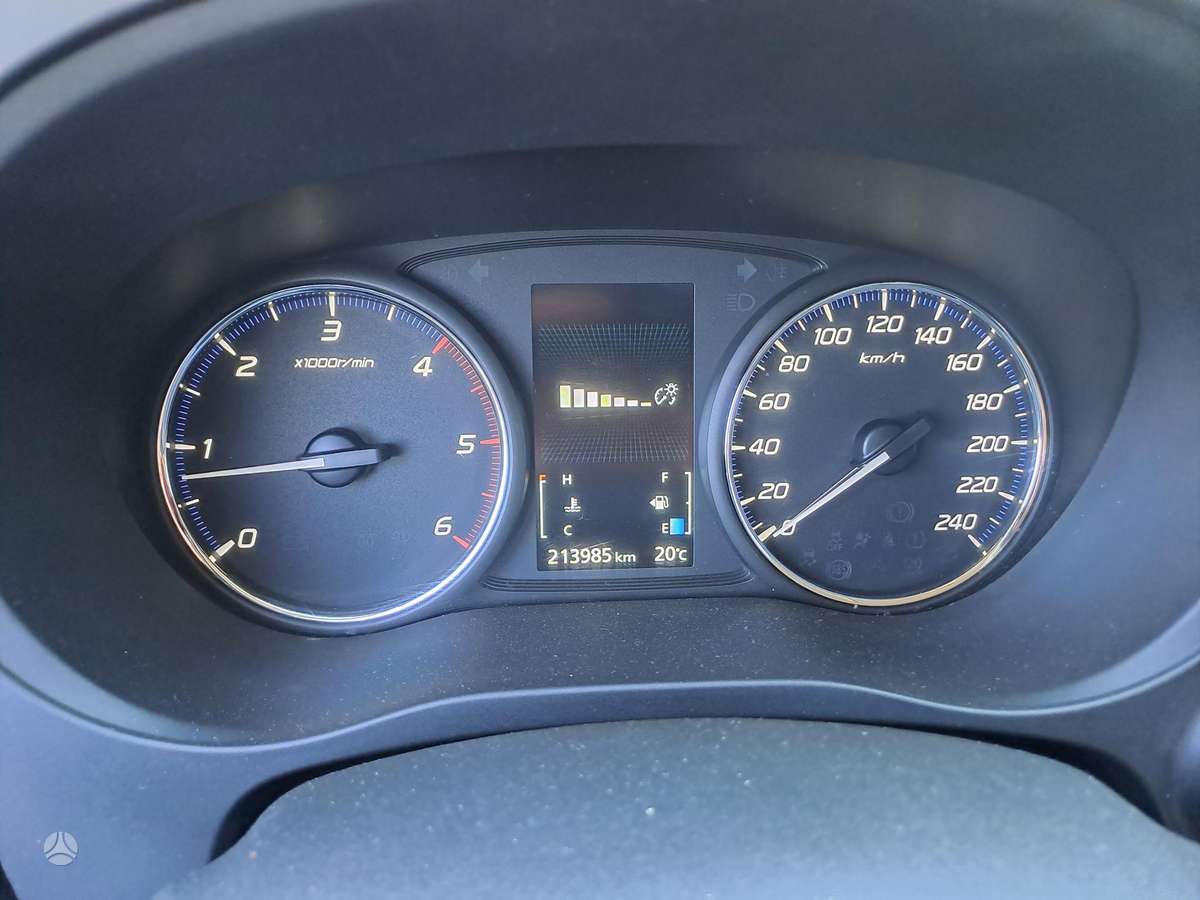 Mitsubishi Outlander 2012 — photo 15