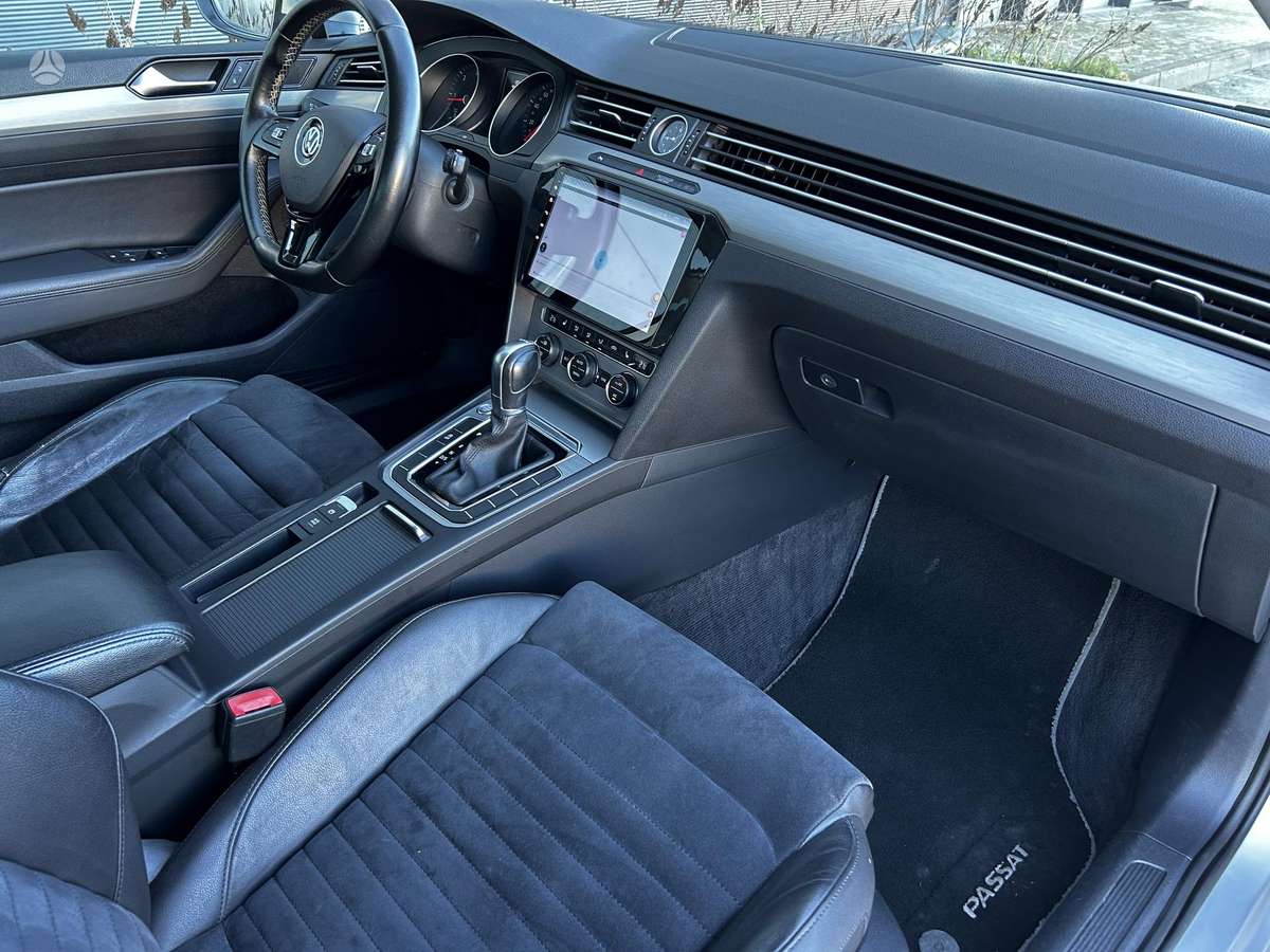 Volkswagen Passat 2015 — photo 11