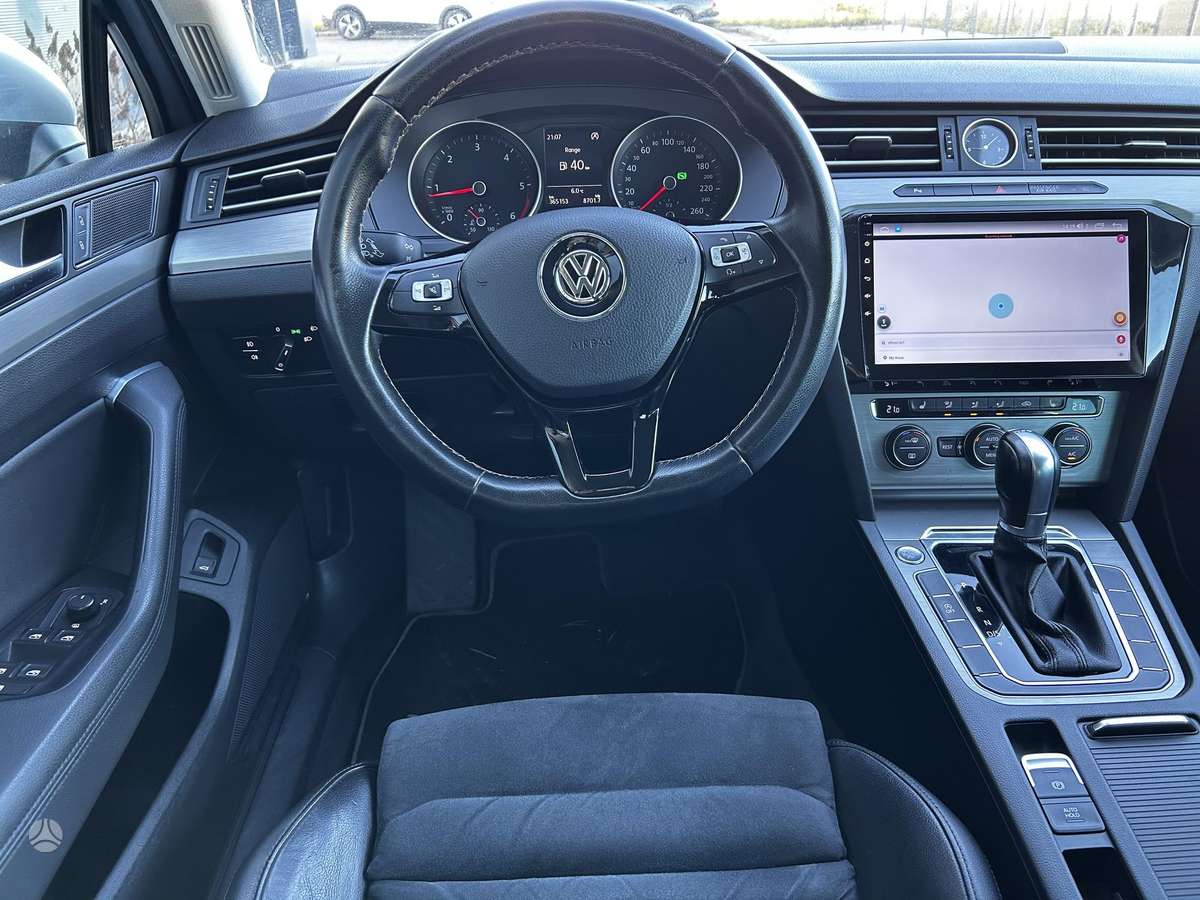 Volkswagen Passat 2015 — photo 12