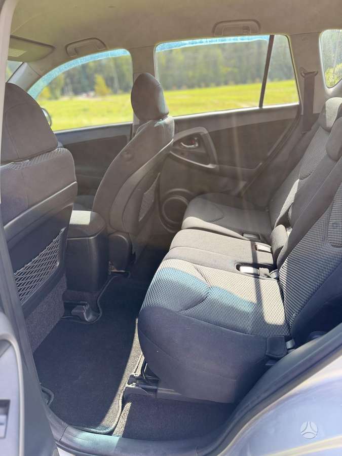 Toyota RAV4 2007 — photo 9