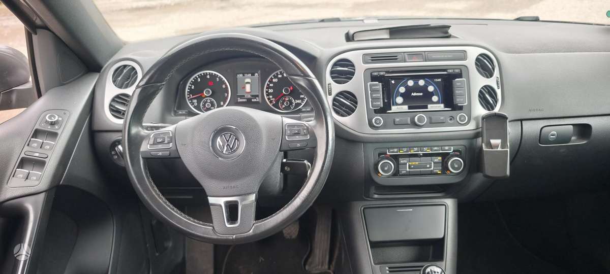 Volkswagen Tiguan 2013 — photo 19
