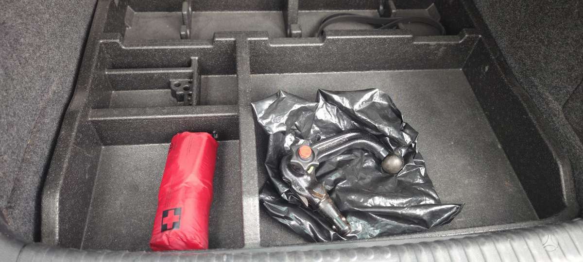 Volkswagen Tiguan 2013 — photo 20