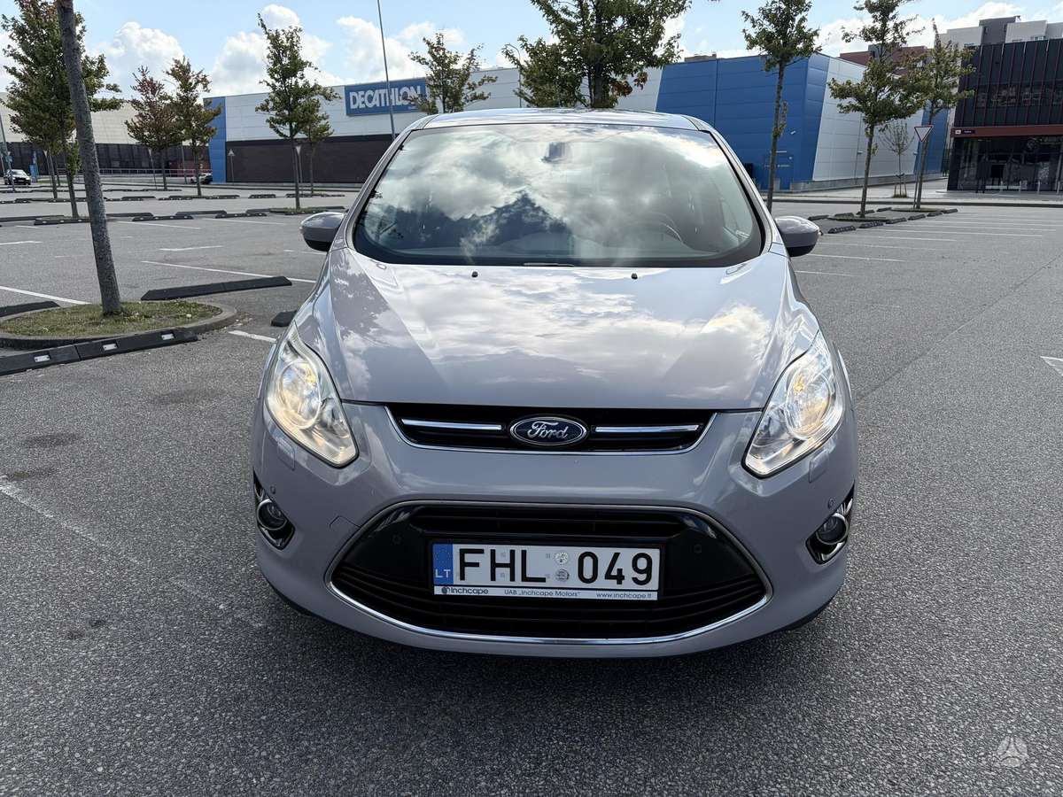 Ford C-MAX 2011 — вигляд ззаду
