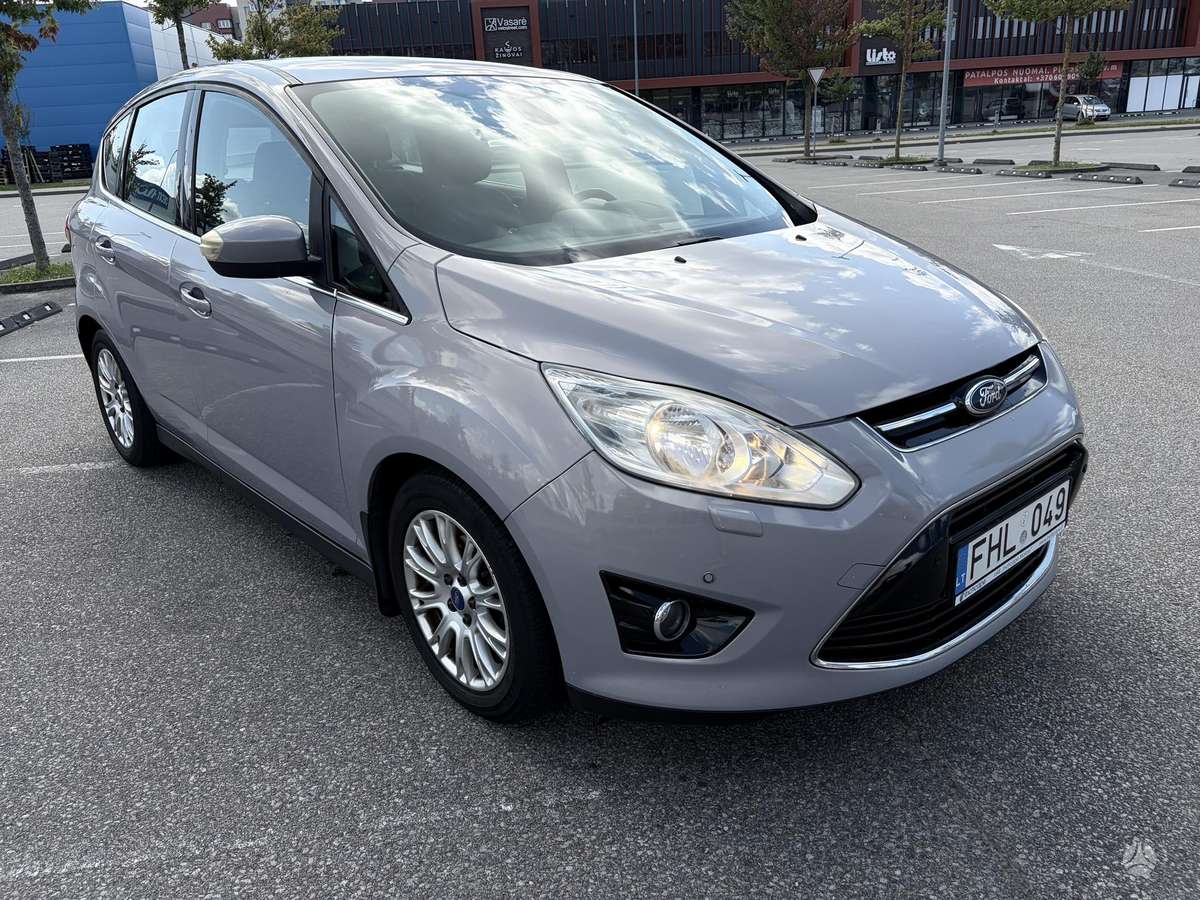 Ford C-MAX 2011 — салон