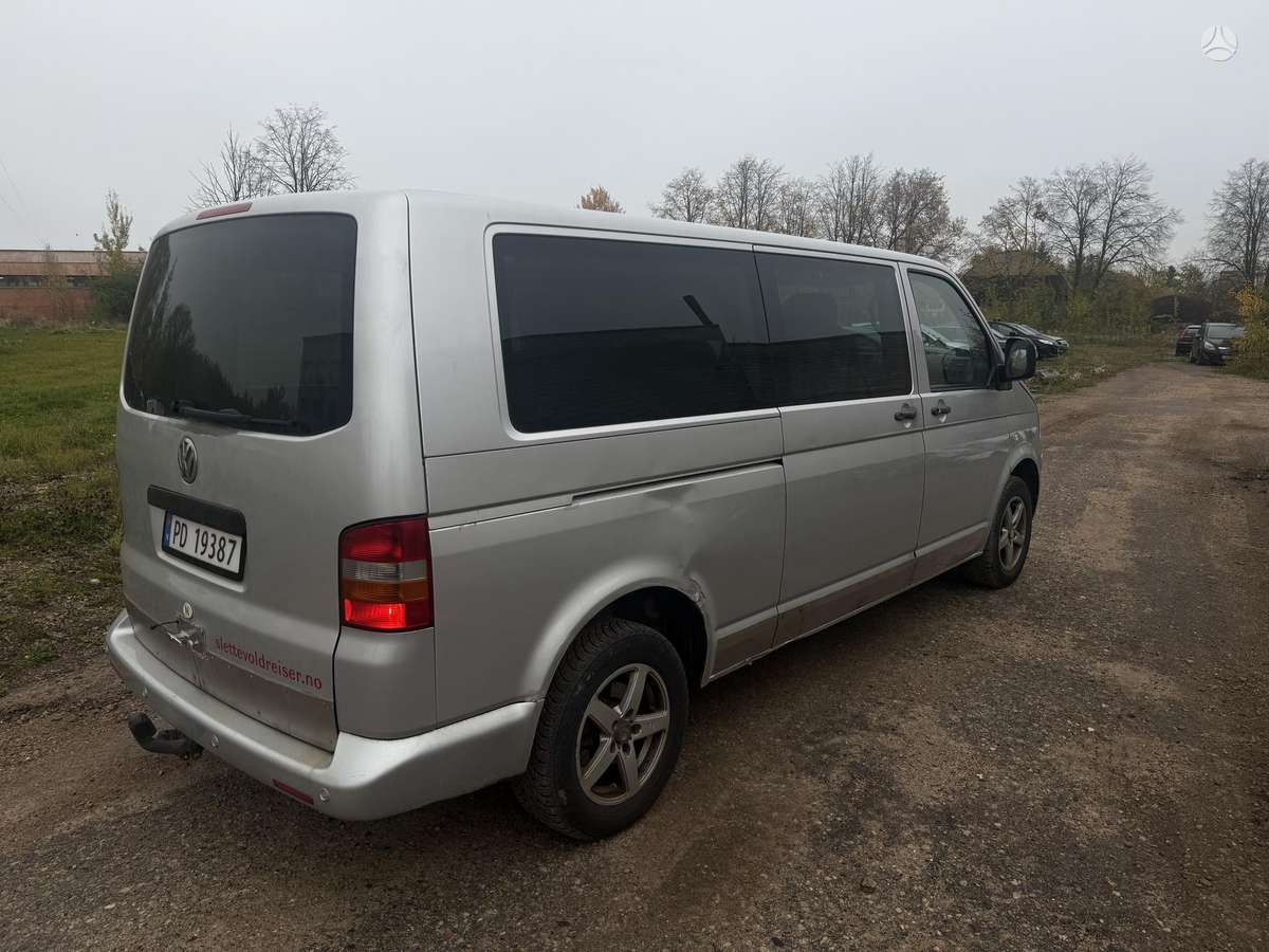 Volkswagen Transporter 2005 — photo 7