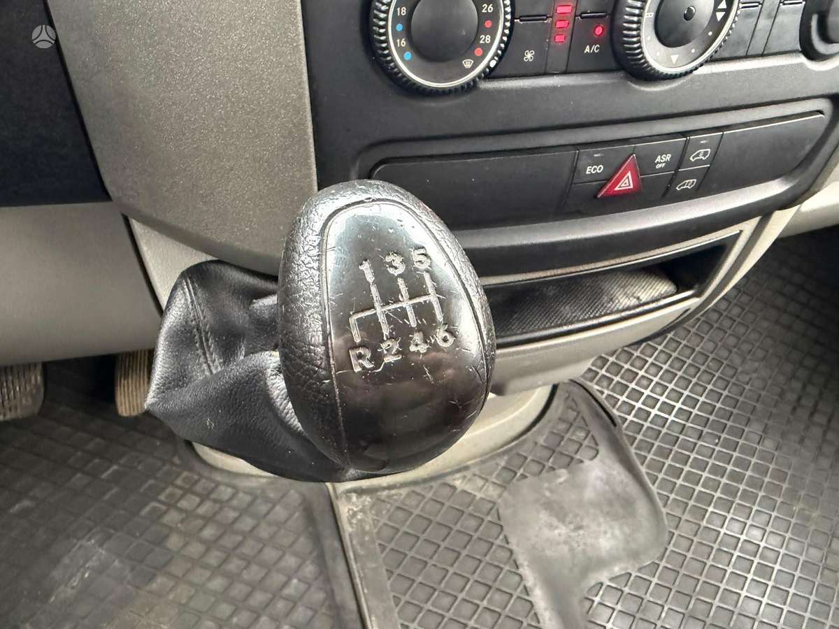 Mercedes-Benz Sprinter 2013 — photo 10