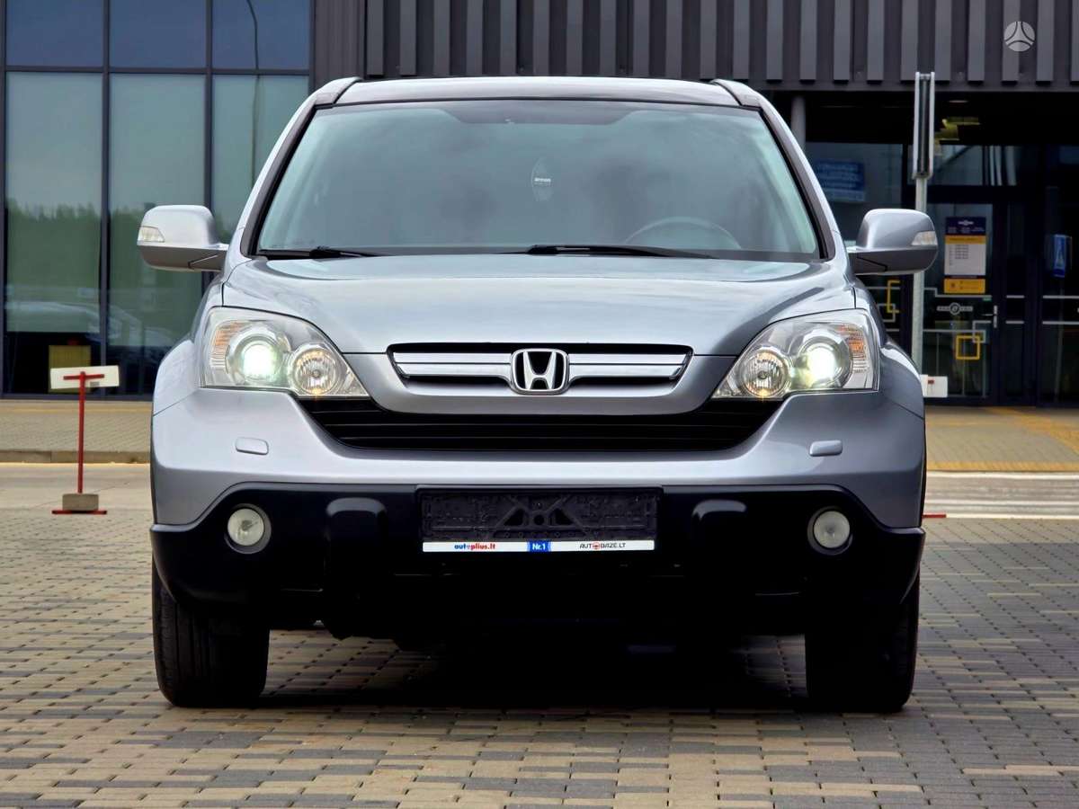 Honda CR-V 2008 — rear view