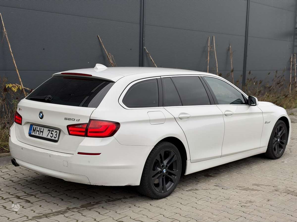 BMW 520 2011 — engine 1995 cm³, 184 HP (135kW)