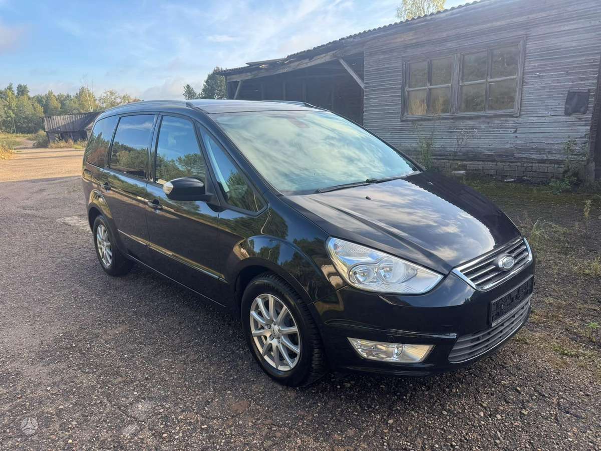 Ford Galaxy 2011 — interior