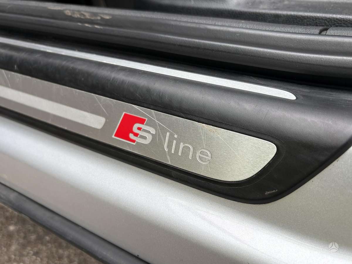 Audi Q3 2013 — photo 11