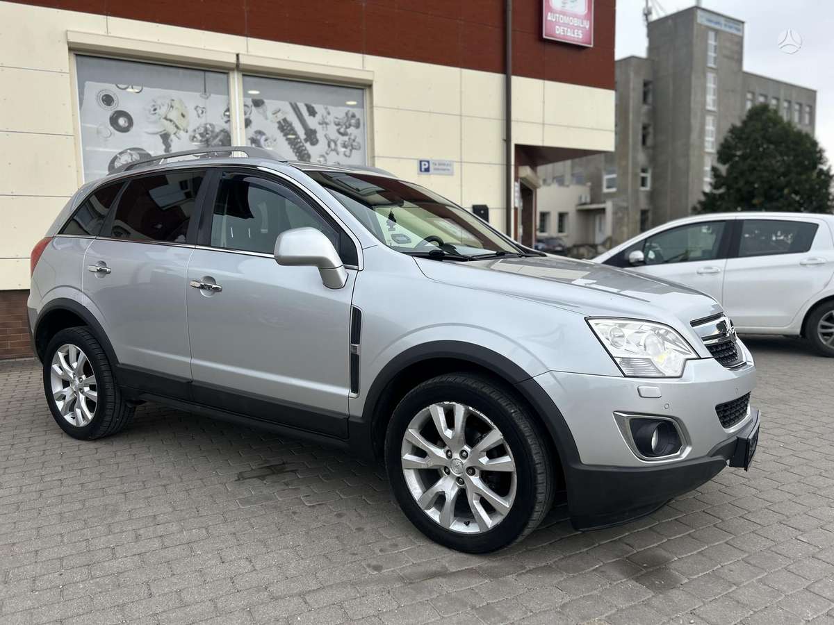 Opel Antara 2013 — rear view