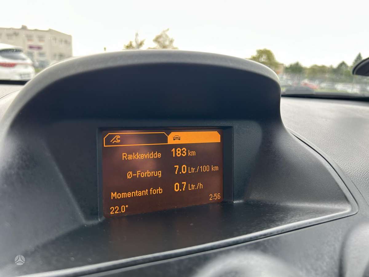 Opel Antara 2013 — photo 22