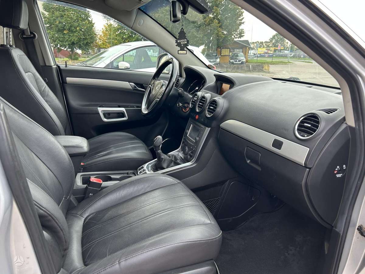 Opel Antara 2013 — photo 26