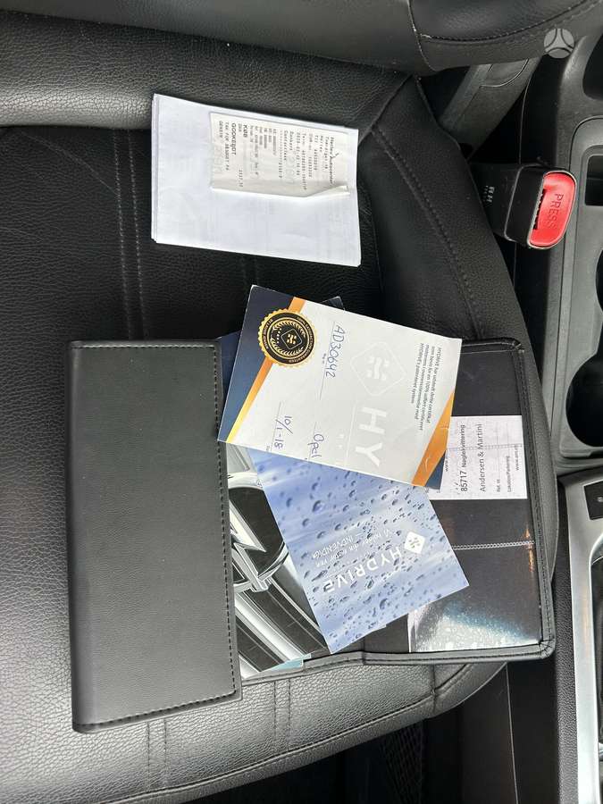 Opel Antara 2013 — photo 28