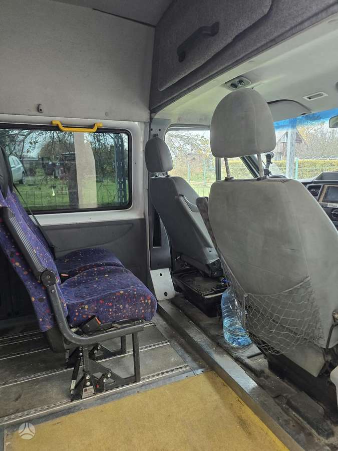 Ford Transit 2009 — photo 8