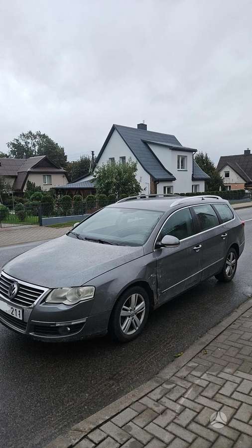 Volkswagen Passat 2007 — вигляд ззаду