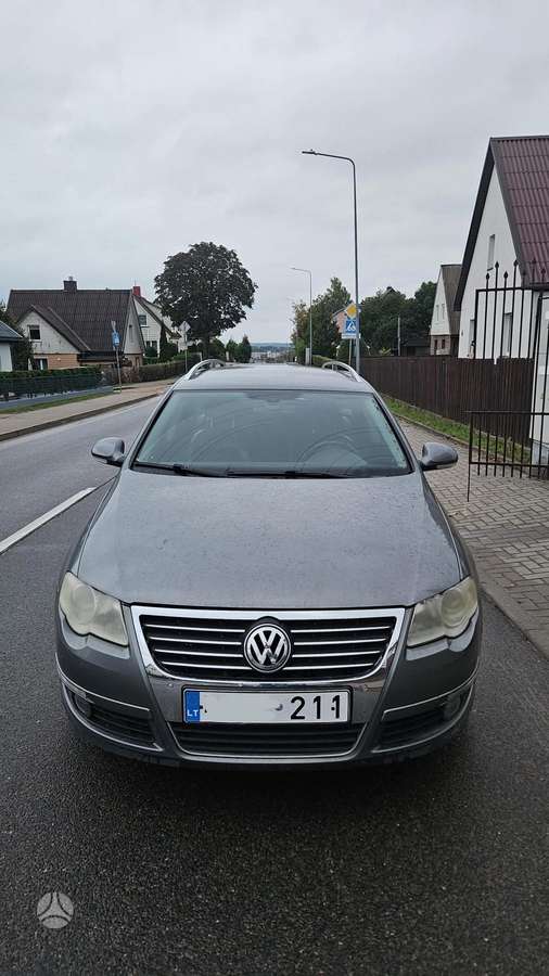 Volkswagen Passat 2007 — салон