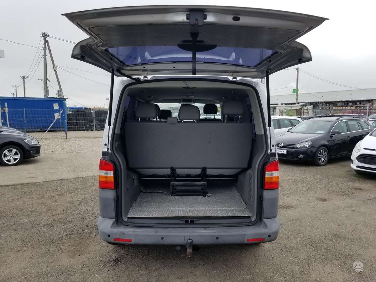 Volkswagen Caravelle 2008 — photo 12