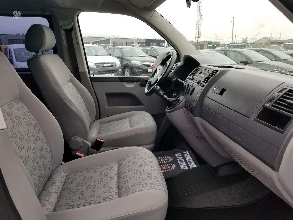 Volkswagen Caravelle 2008 — photo 15