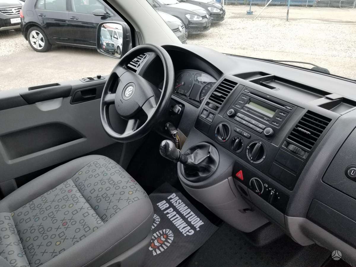 Volkswagen Caravelle 2008 — photo 16