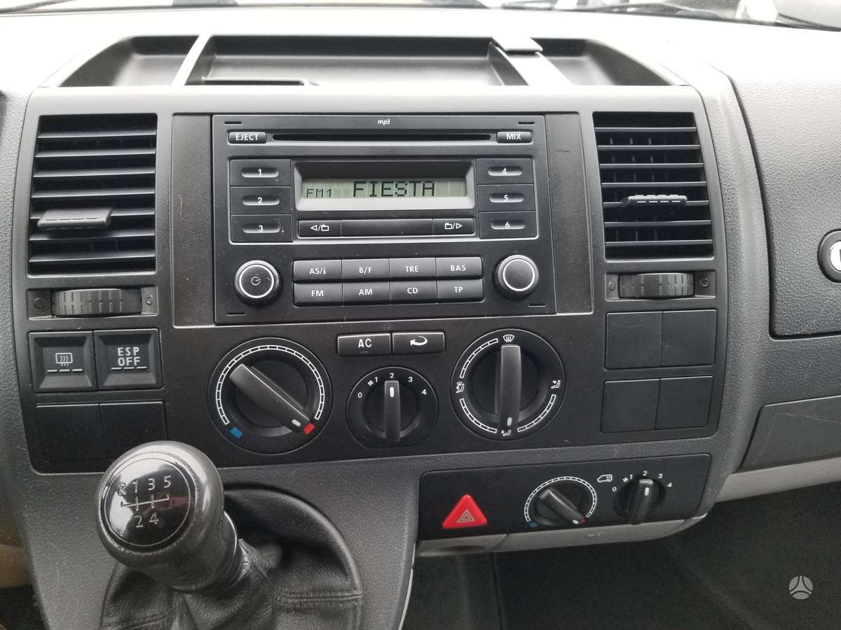 Volkswagen Caravelle 2008 — photo 19