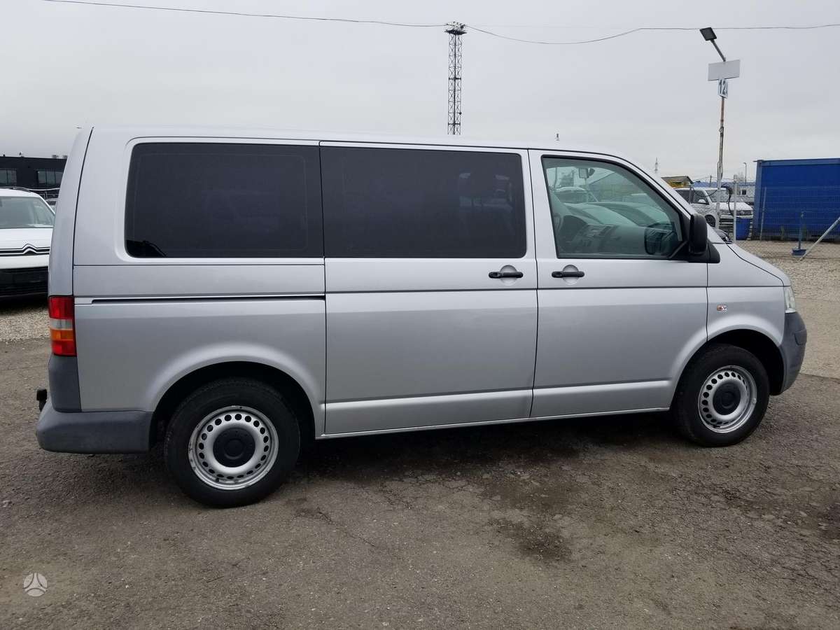 Volkswagen Caravelle 2008 — photo 8