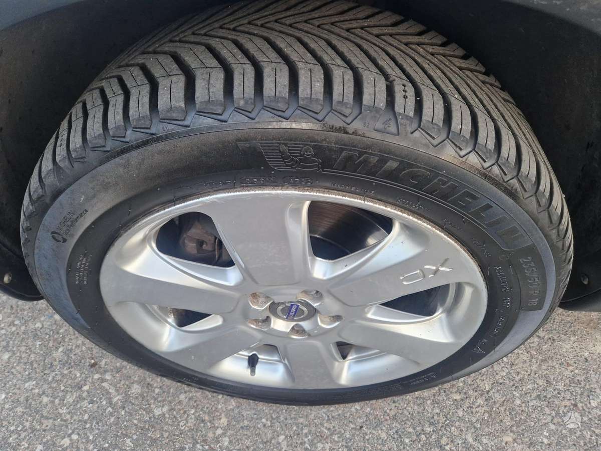 Volvo XC70 2009 — photo 11