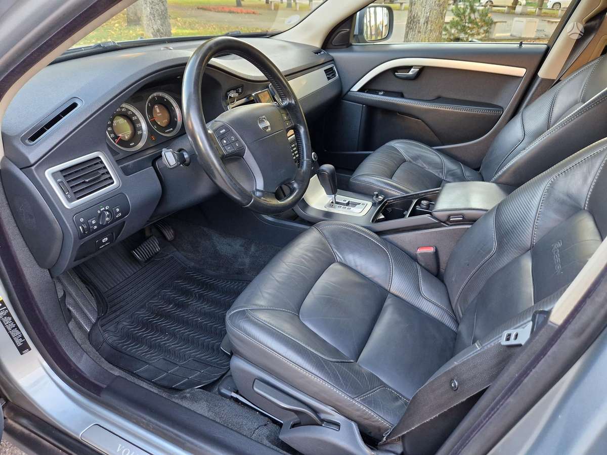 Volvo XC70 2009 — photo 13