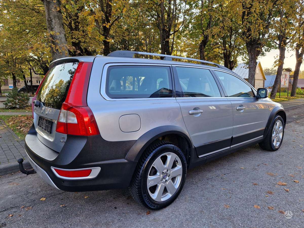 Volvo XC70 2009 — engine 2400 cm³, 185 HP (136kW)