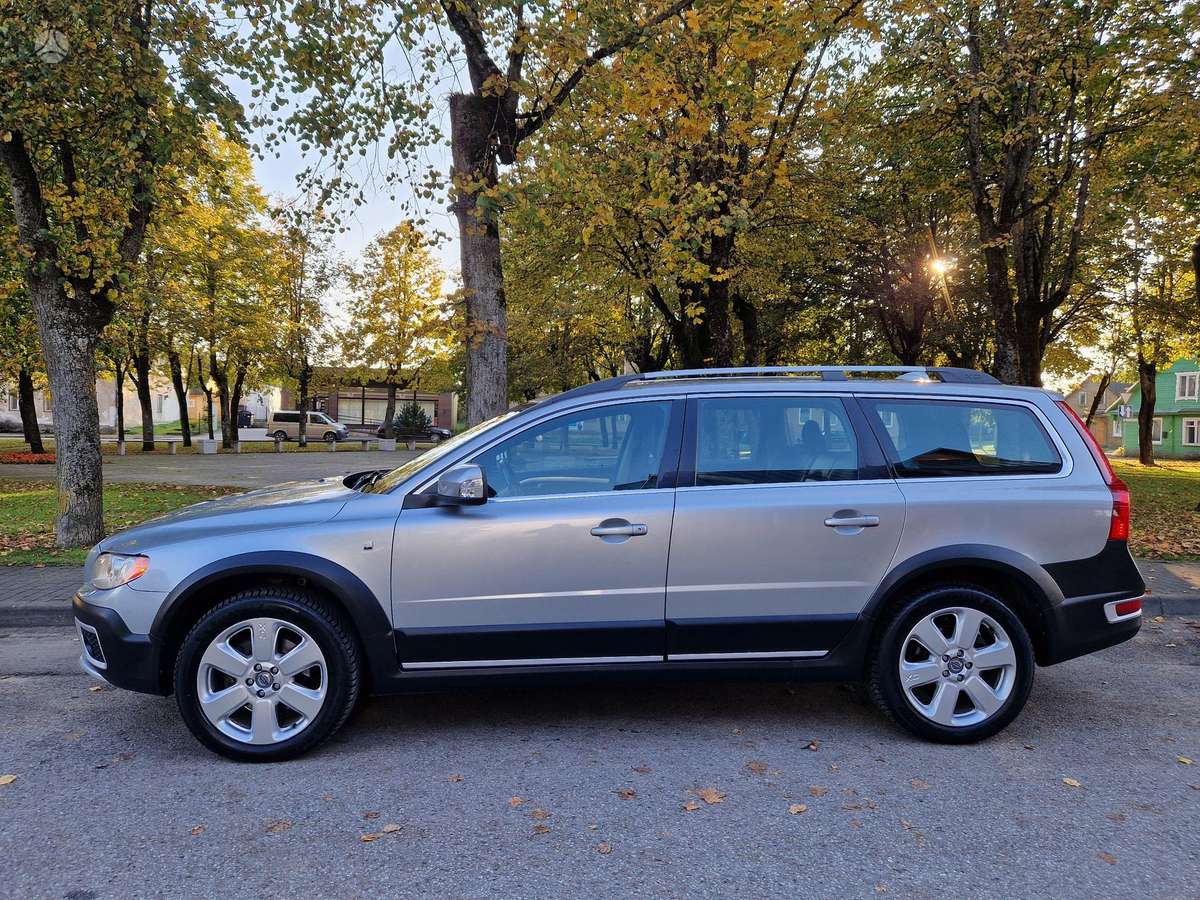 Volvo XC70 2009 — photo 8